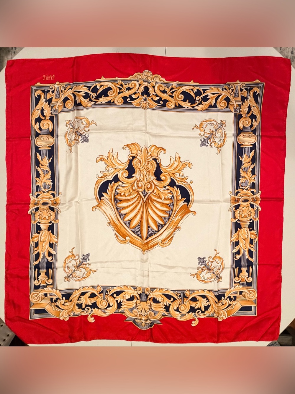 VINTAGE: Club 7 ECHO | ladies print square silk scarf